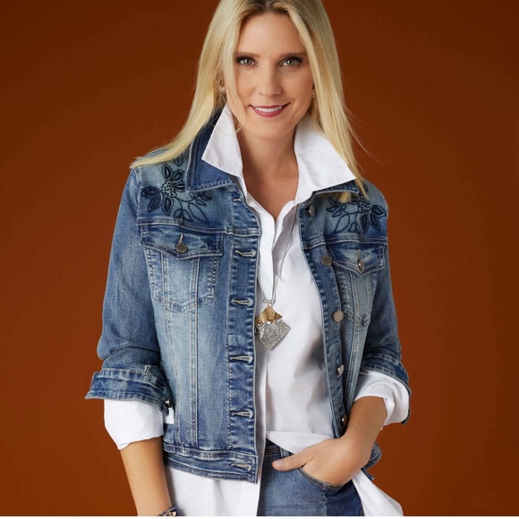 ❣️ OMG FLORAL EMBROIDERED DENIM JACKET - Picture 1 of 10